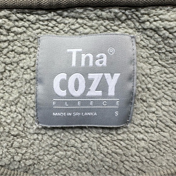 TNA | Cozy Fleece Crewneck - Picture 3 of 5